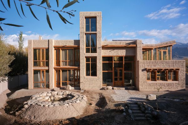 Army Mattresses Insulate This Adobe Home in the Foothills of the Himalayas