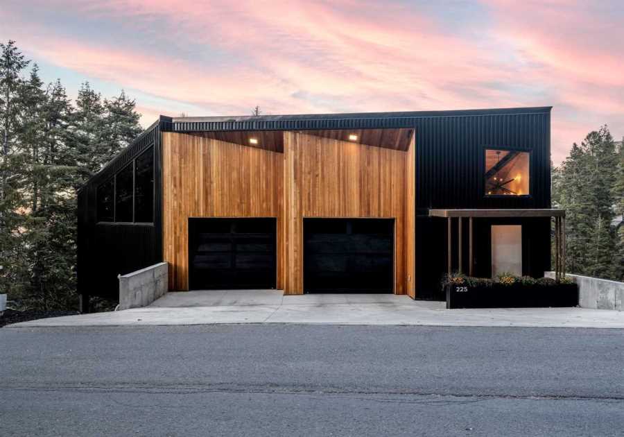 How They Pulled It Off: Building a Home Into a Steep Utah Mountainside