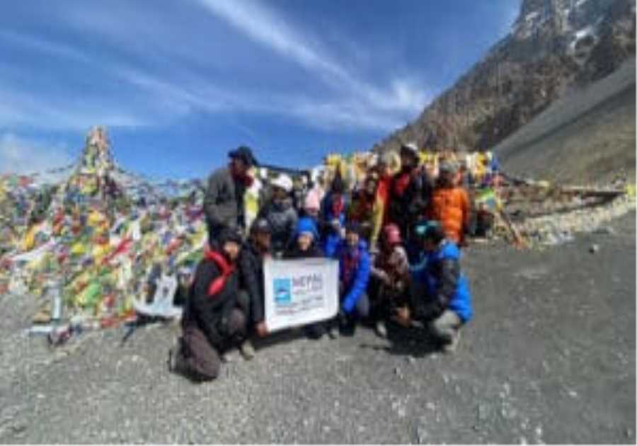 Planning the Annapurna Circuit Trek & 7 Days Annapurna Base Camp Trek: Which Route Matches Your Adventure?