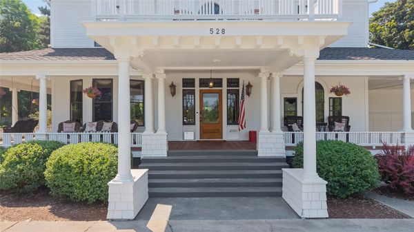 In Montana, a Historic 1910 Colonial Revival Hits the Market for $2.5M
