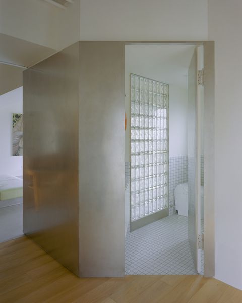 All of the Partitions in This Art Collector’s Taiwan Apartment Are Translucent