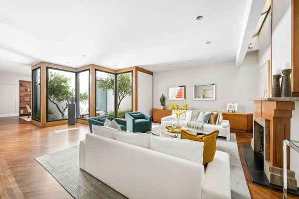 A Rare Carriage House in New York Seeks $9.5M