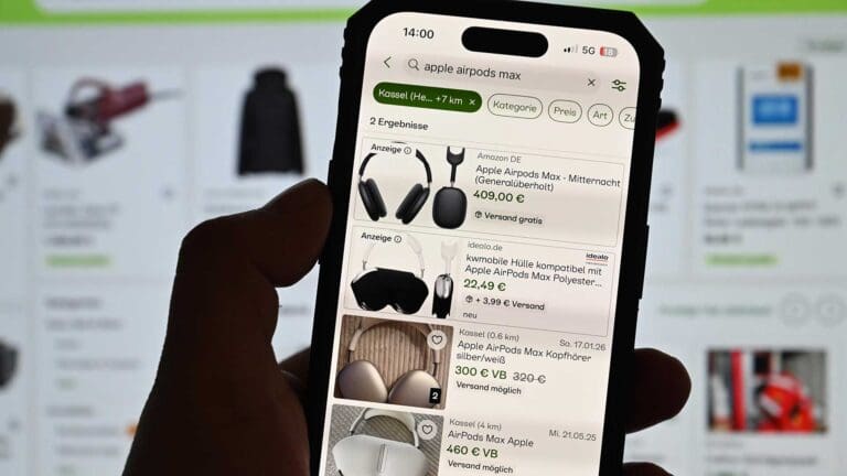 eBay offers 20 grants of £10,000 to young entrepreneurs and employers