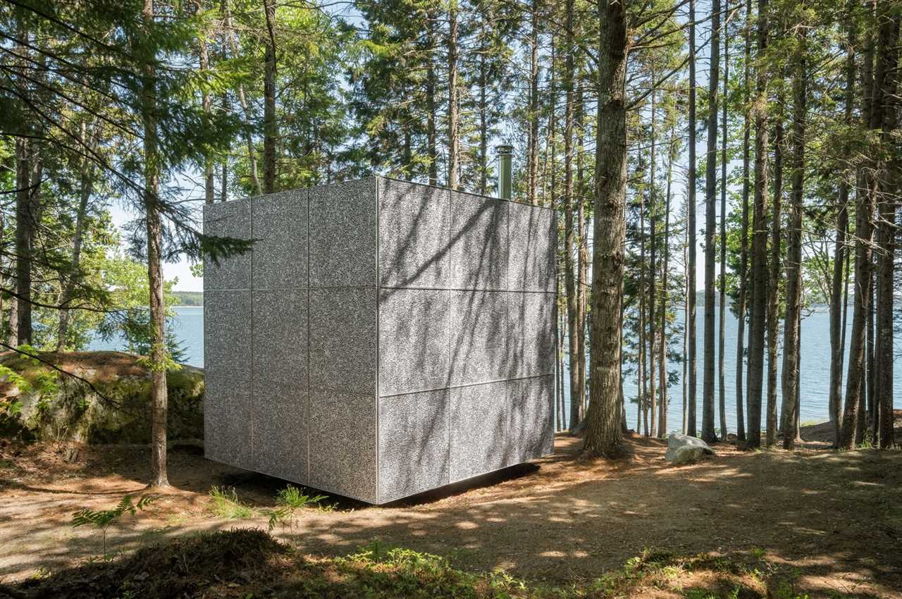 It’s Definitely Not Just Another Day at the Office at This Far-Out WFH Space in Maine