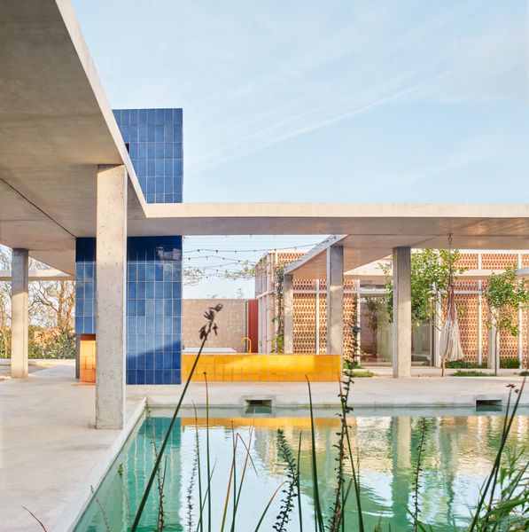 Breeze-Block Walls and Pavilions Make This Spanish Villa Exceptionally Airy