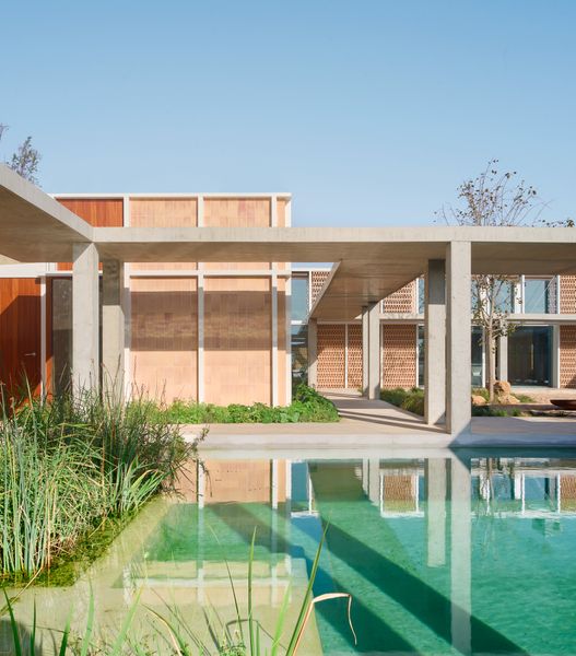 Breeze-Block Walls and Pavilions Make This Spanish Villa Exceptionally Airy