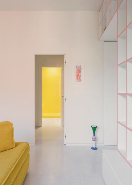 Grid Patterns—and Punchy Colors—Reorganize This 1930s Rome Flat