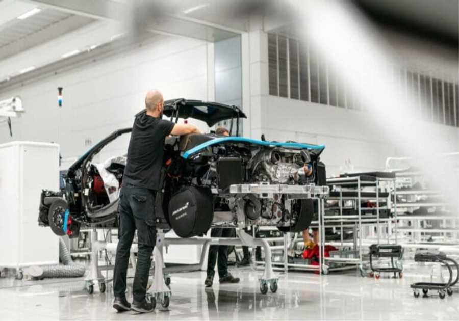 McLaren commits £500m to UK expansion with 1,000 jobs by 2032