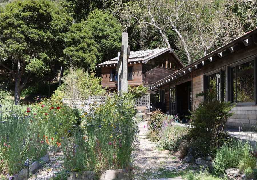 16 Friends Went In On a Vacation Home in Big Sur. Burning Man Was Their Proving Ground