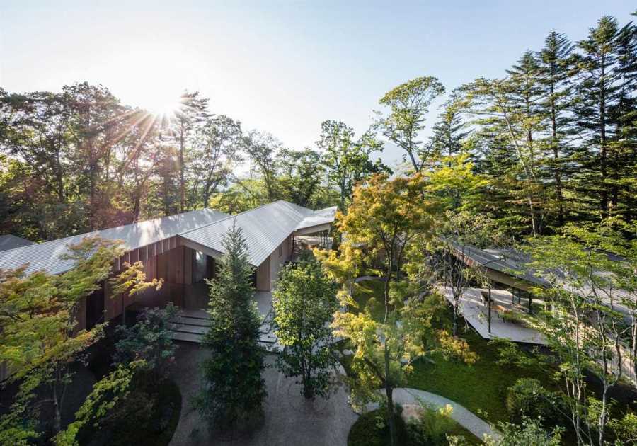 Kengo Kuma’s Roof/Birds Compound Lands on the Market in Japan for $10M