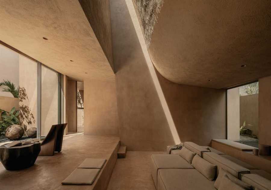 Dramatic Curves Define This Sculptural Tulum Home Seeking $1.6M
