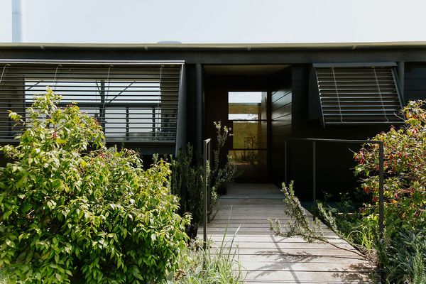 Here’s a Rare Chance to Own a Home by Pritzker Prize–Winner Glenn Murcutt