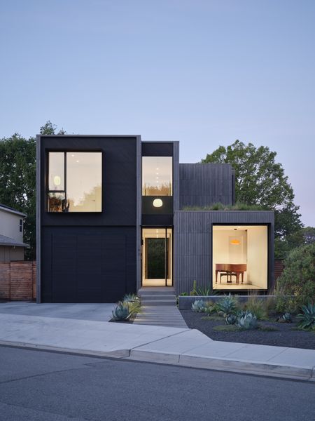 How a Bay Area Architect Stitched Together Prefab Boxes to Create a Bespoke Family Home