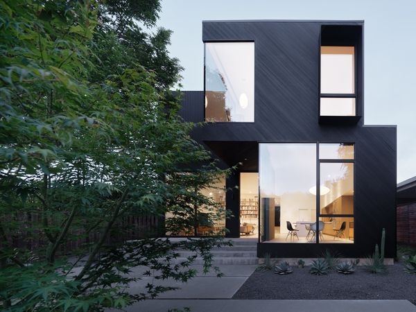 How a Bay Area Architect Stitched Together Prefab Boxes to Create a Bespoke Family Home