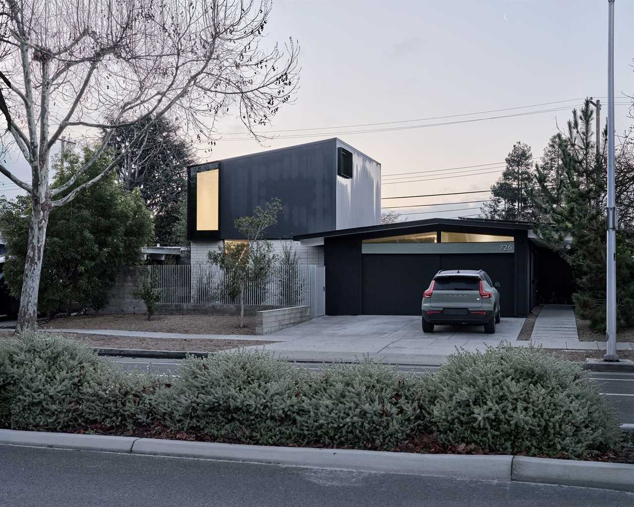 Before & After: They Were Told It Wouldn’t Work. They Expanded Their Palo Alto Eichler Anyway