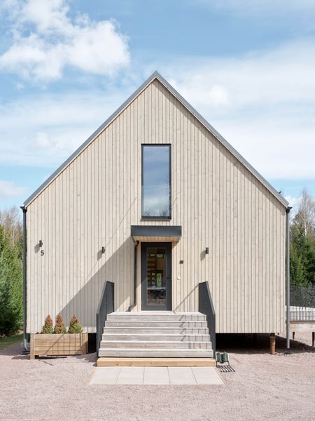 Budget Breakdown: How a Finnish Couple Built a Custom €1M Prefab That’s All Wood and No Chemicals