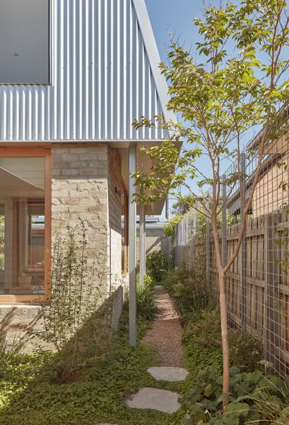 Passive Design Strategies Abound in This Expanded Victorian Cottage Outside Melbourne