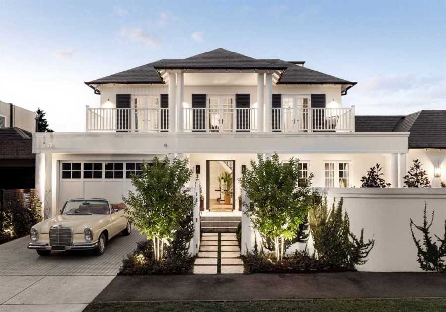 A $11M Estate Lists in One of Brighton’s Most Coveted Beachside Settings