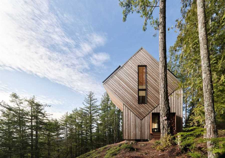Two Days, One Helicopter, and the Perfect Prefab Cabin in British Columbia
