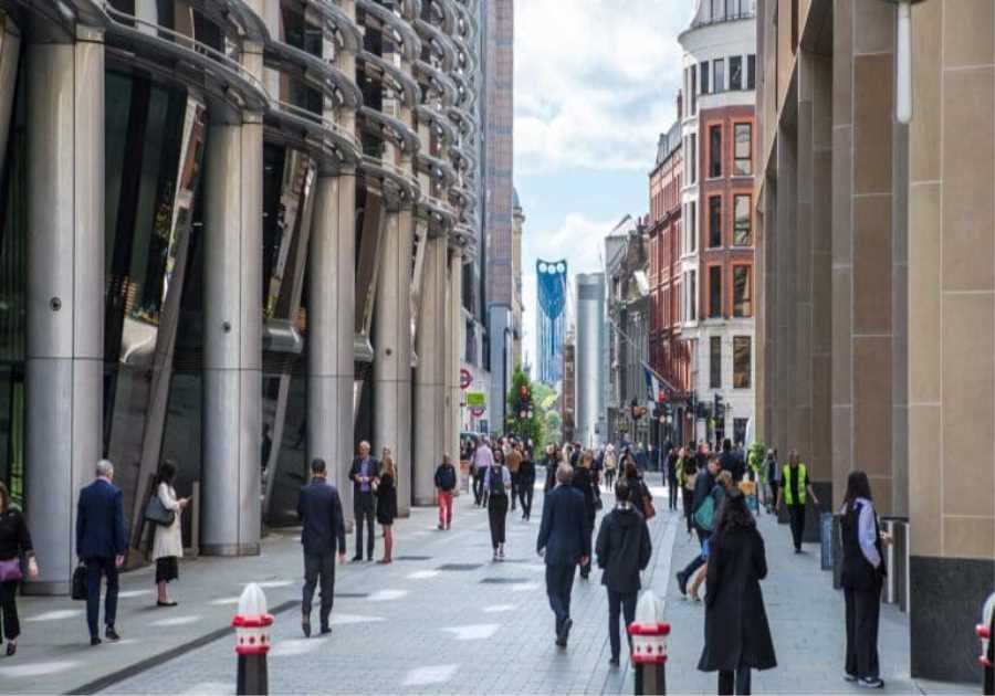 Unemployment falls to 4.7 per cent, lifting bets on November rate rise